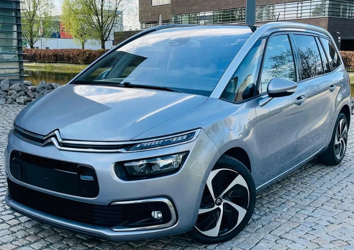 Citroën Grand C4 Picasso 2.0HDi AUT 1.MAJITEL 7MÍST SHINE