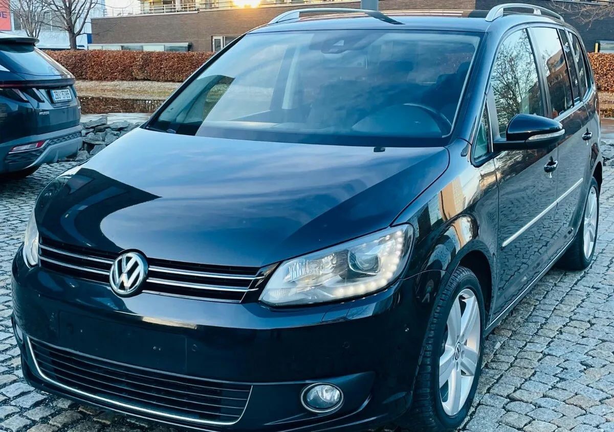 Volkswagen Touran 1.4TSI AUT KAMERA SERVISKA TAŽNÉ HIGHLINE