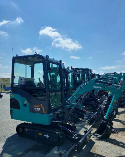 Rypadlo Bagr 1700kg SUNWARD SWE17F YANMAR