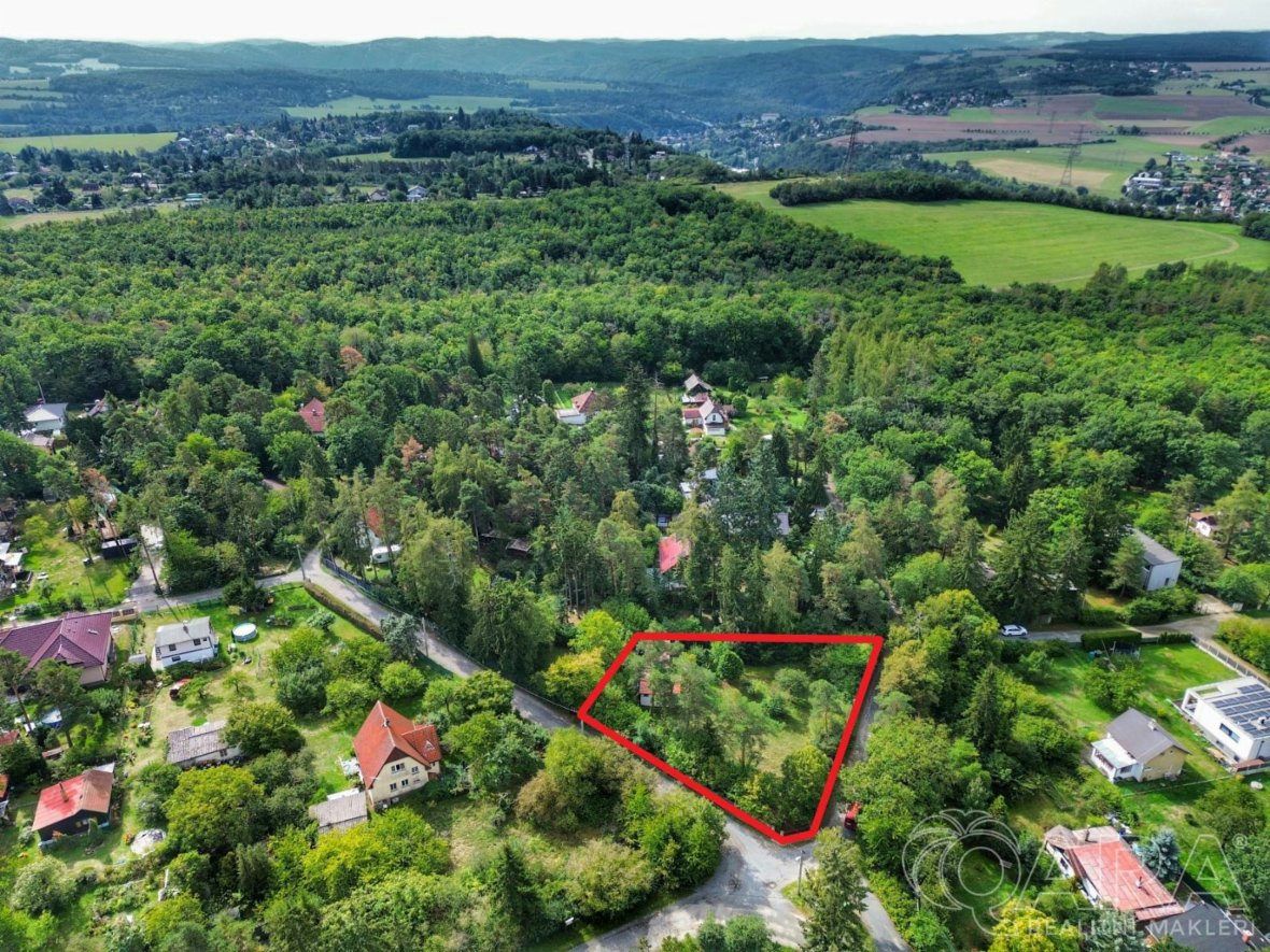 Prodej stavebního pozemku 1311 m and sup2 V Lísku, Březová-Oleško - Březová