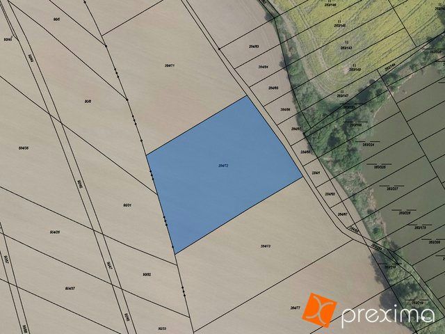 Prodej podílů na pozemcích 528 m2