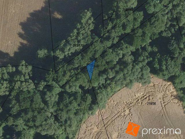 Prodej 1/2 pozemku 24 m2