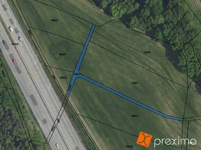 Prodej 1/8 pozemku 57 m2
