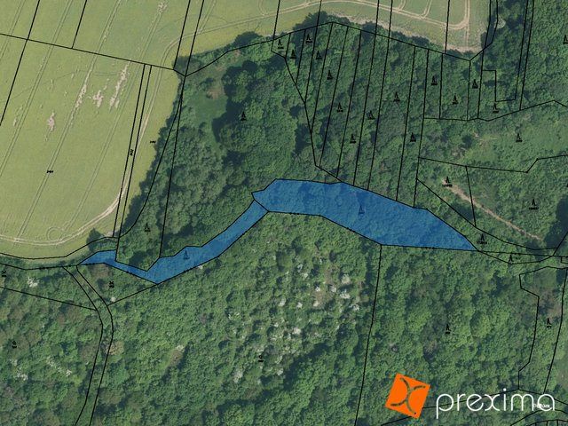Prodej 1/72 pozemků 69 m2