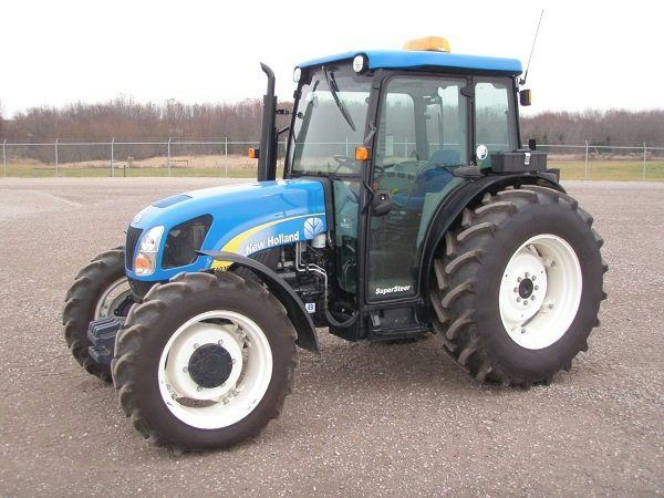 Zemědělské traktor 2008 NEW HOLLAND T403
