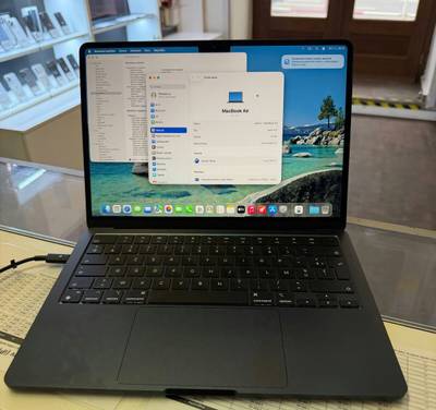 Macbook Air 13(2022)Apple M2,1 rok záruka