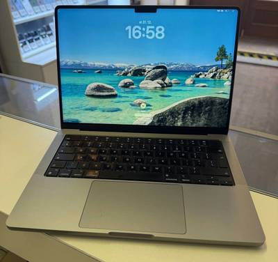 Macbook Pro 14”M1 16GB Ram,256GB ssd,1 rok záruka