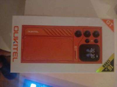 Mobilní telefon Oukitel C62