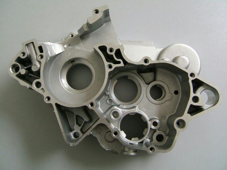 Yamaha, YZ 125 Pr.polovina motoru YZ125, Pravá