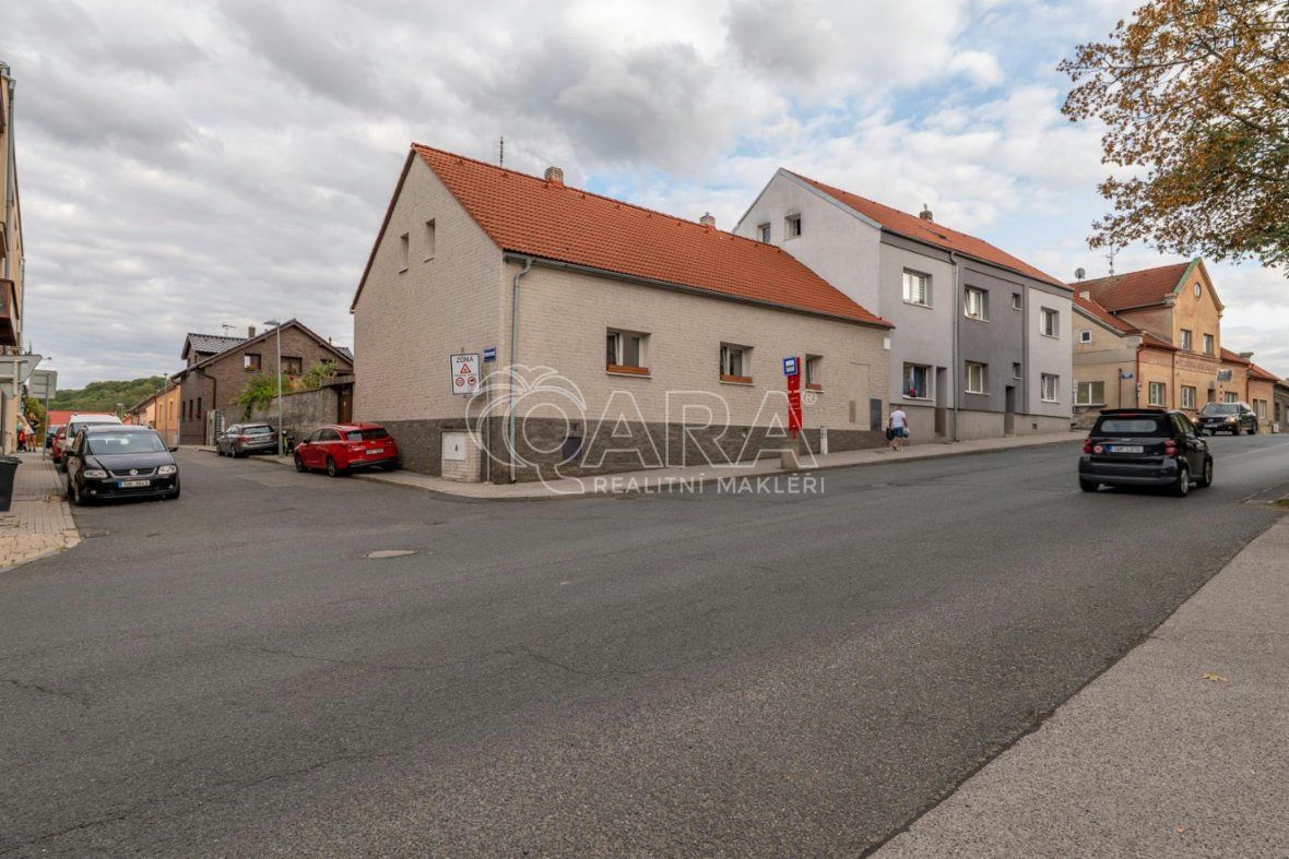 Prodej domu 180m2, pozemek 540m2, zahrada 240m2