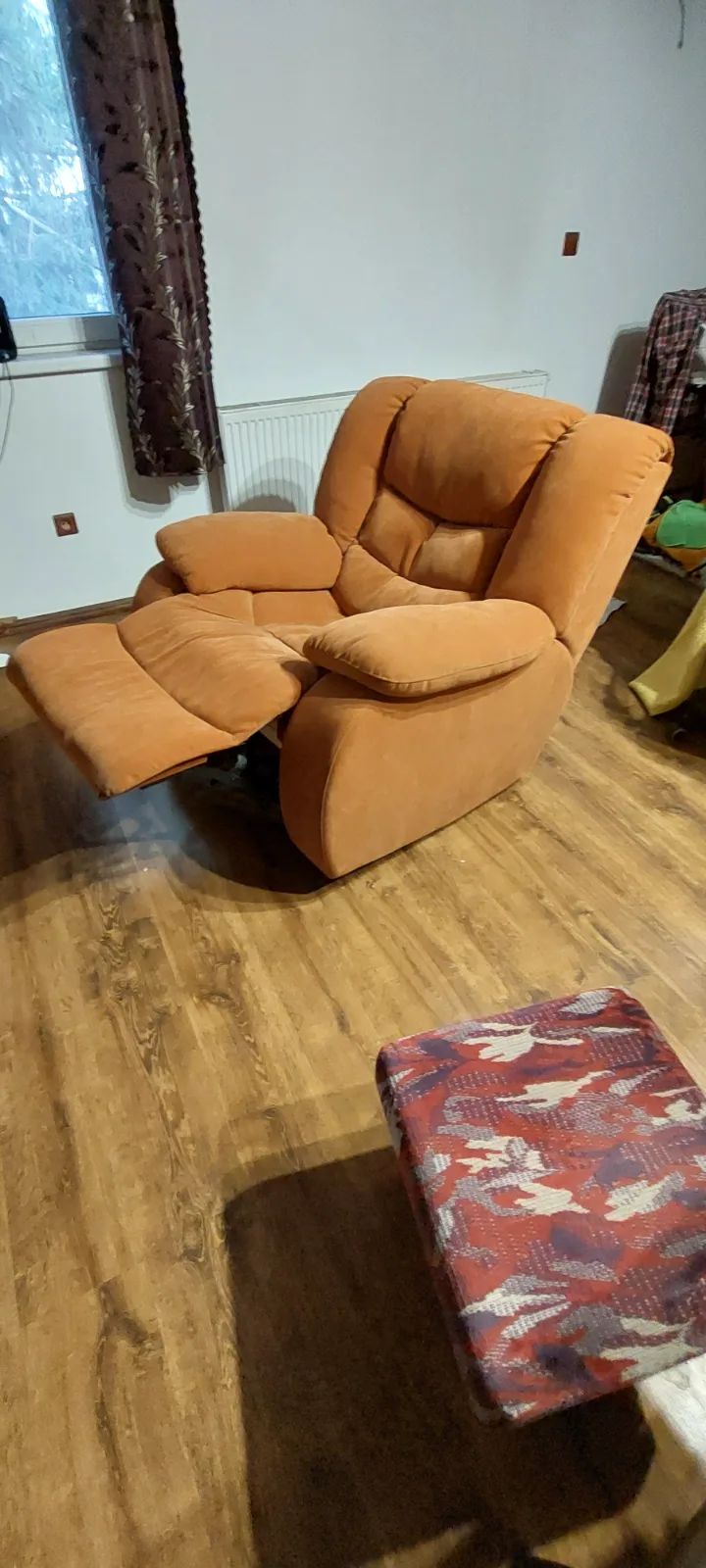 Houpací celokožené relaxační křeslo
