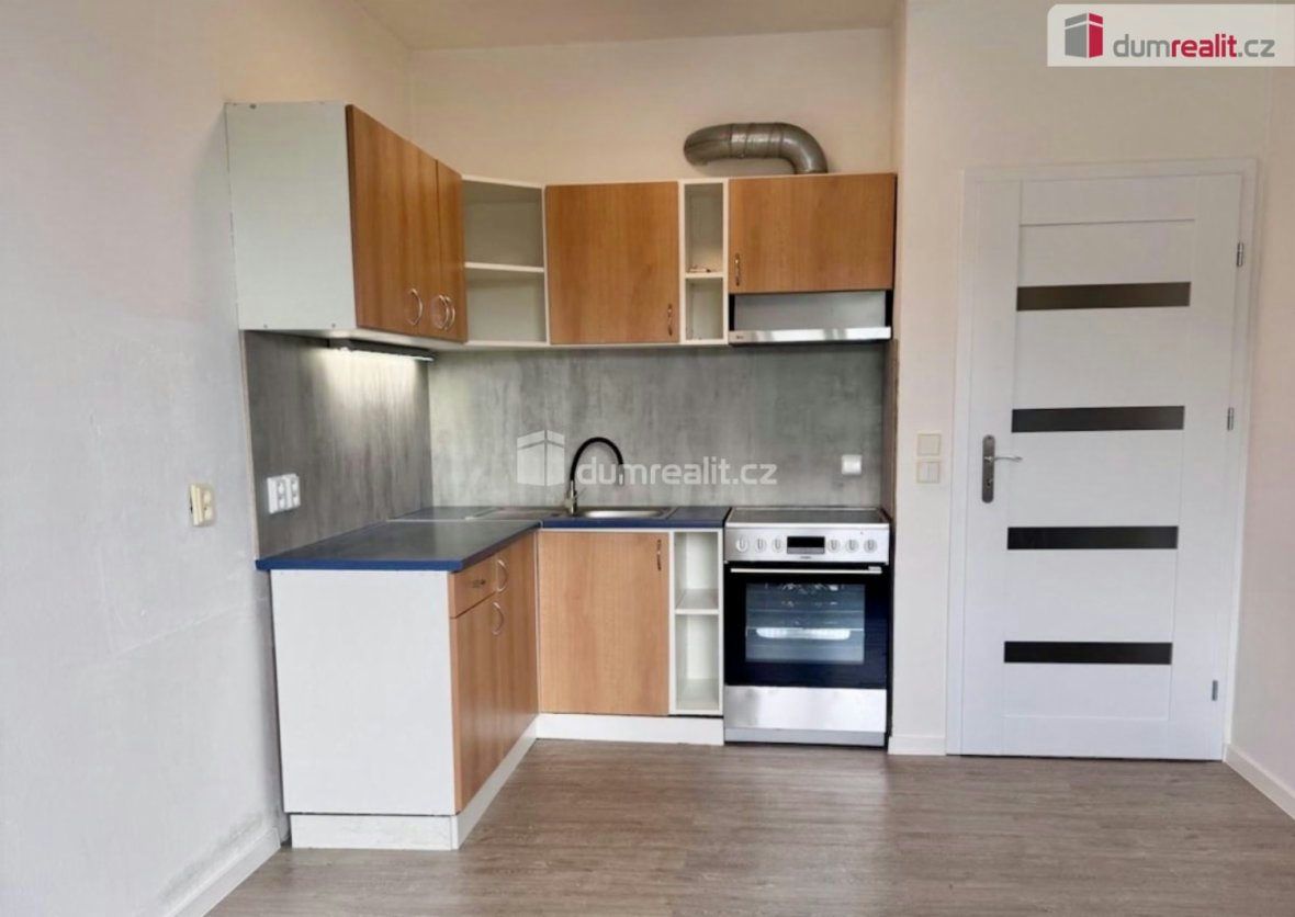 Pronájem bytu 2+kk, 45 m2, Baráčnic