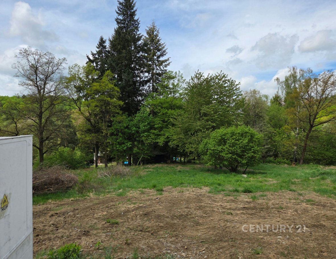 Stavební pozemek 1217m2, Mnichovice-Božkov, Praha východ