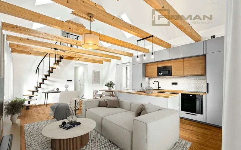 Prodej atypického bytu 3kk + podkrovní místnost s parkovacím