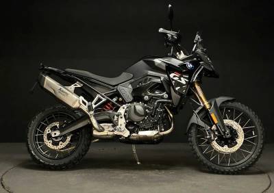 BMW F900 GS