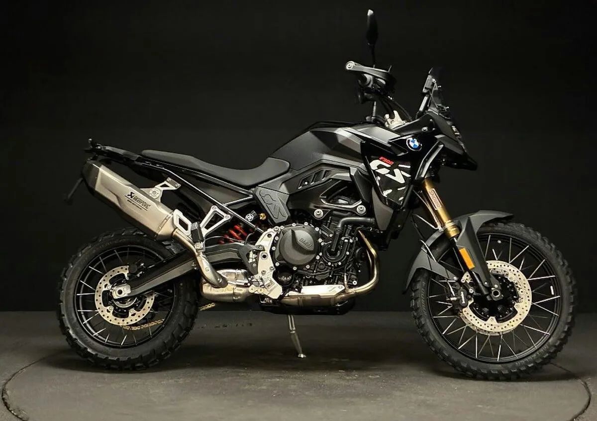 BMW F900 GS