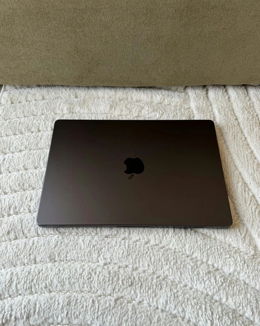 NOVÝ APPLE MACBOOK PRO 14” M4/512GB/16GB,100% BATERIE