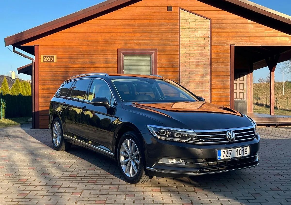 VW PASSAT B8 2.0TDI 140KW DSG 4MOTION 2019  HIGHLINE