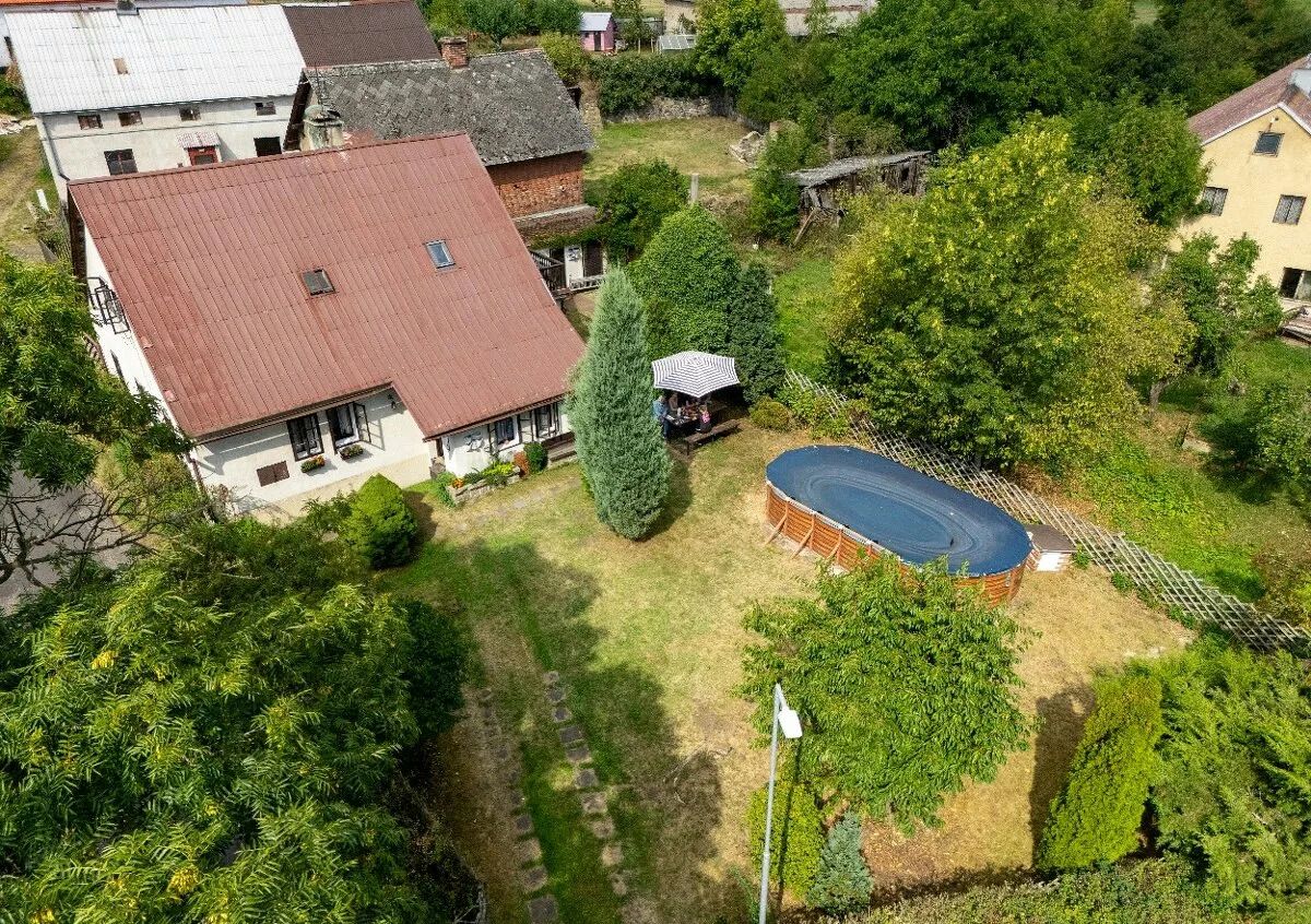 Chalupa Valeč, KU Velký Hlavákov okr.