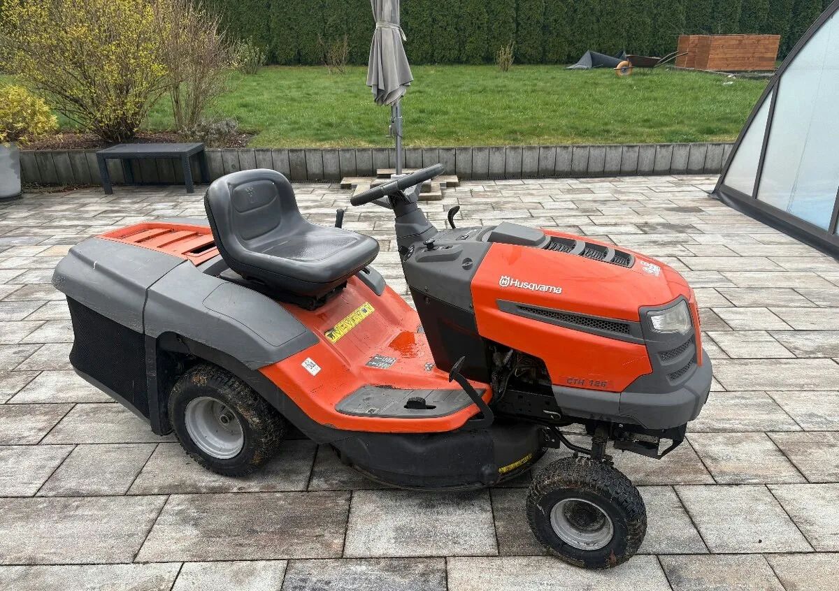 Prodám sekací traktor Husqvarna