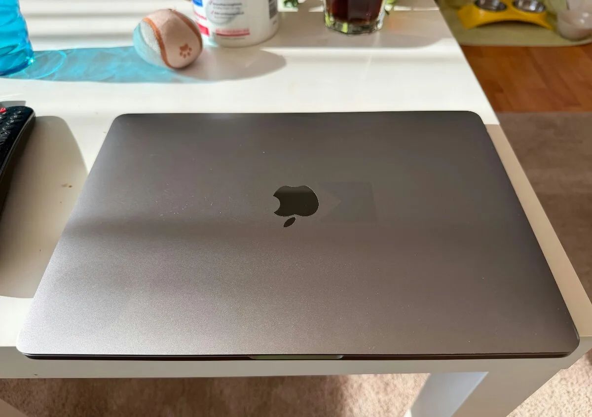 Macbook Pro 13" M1, 16GB, 1TB, v záruce