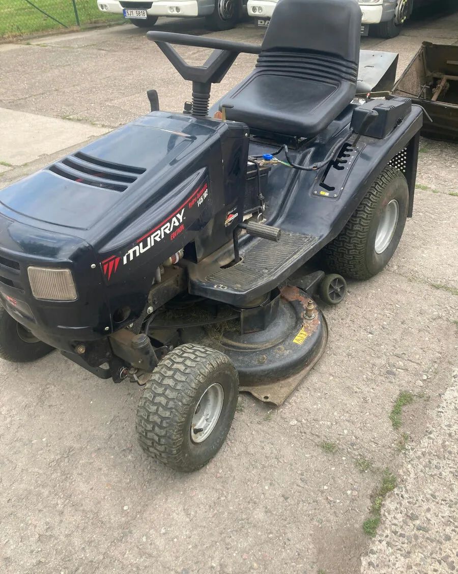 Prodám zahradní traktor,značky Murray