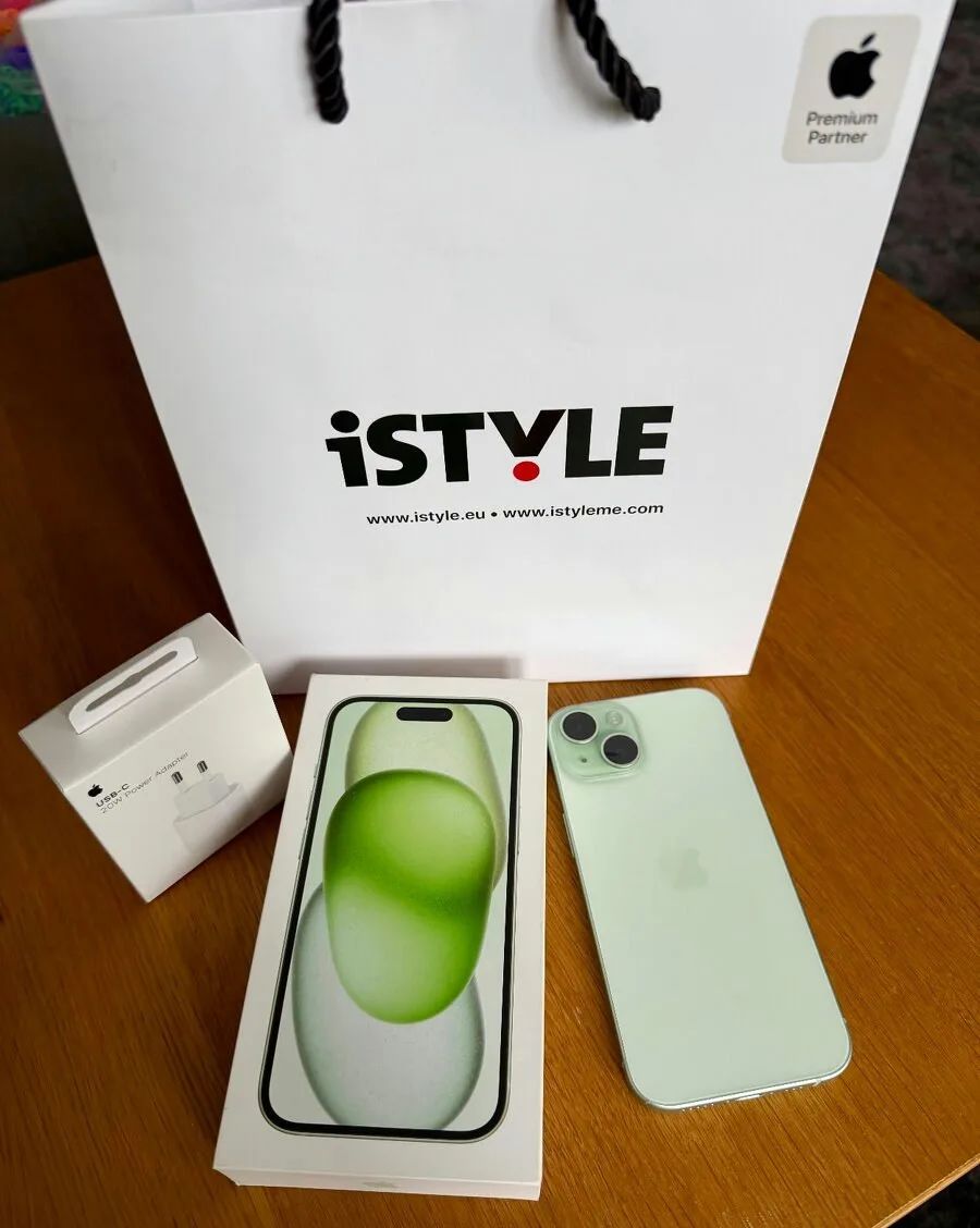 iPhone 15 green 128GB TOP stav - 100% kondice baterie