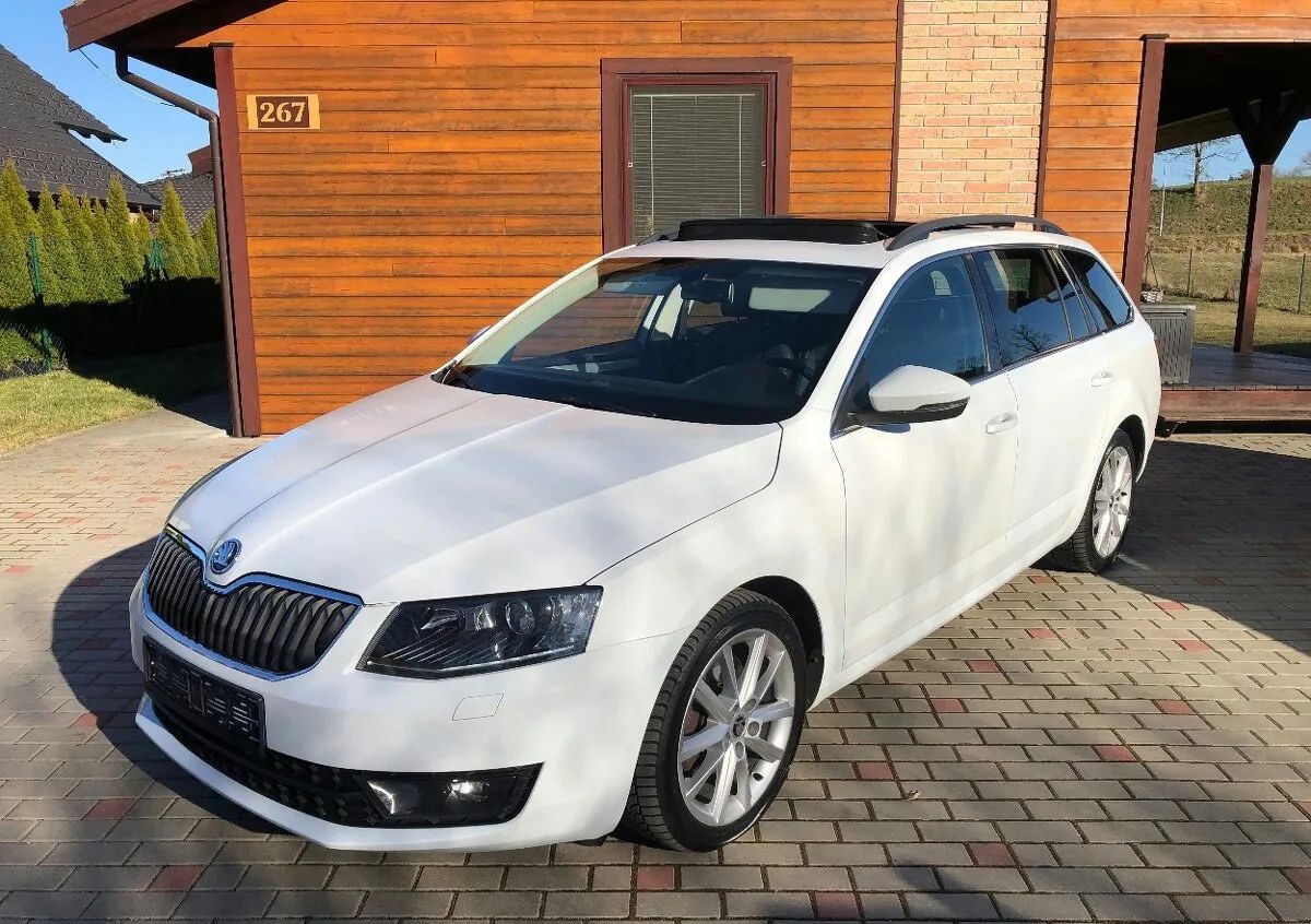 PRODÁM ŠKODA OCTAVIA 3 2.0TDI 110KW ELEGANCE 2015
