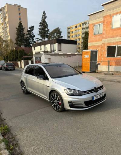 Prodám Golf VII GTD 2.0 TDI 135 kW, r.v. 2015