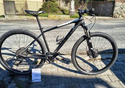 KARBONOVÉ HORSKÉ CUBE .,. SHIMANO XT