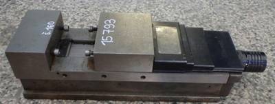 Hydraulický strojní svěrák CHV 160 V