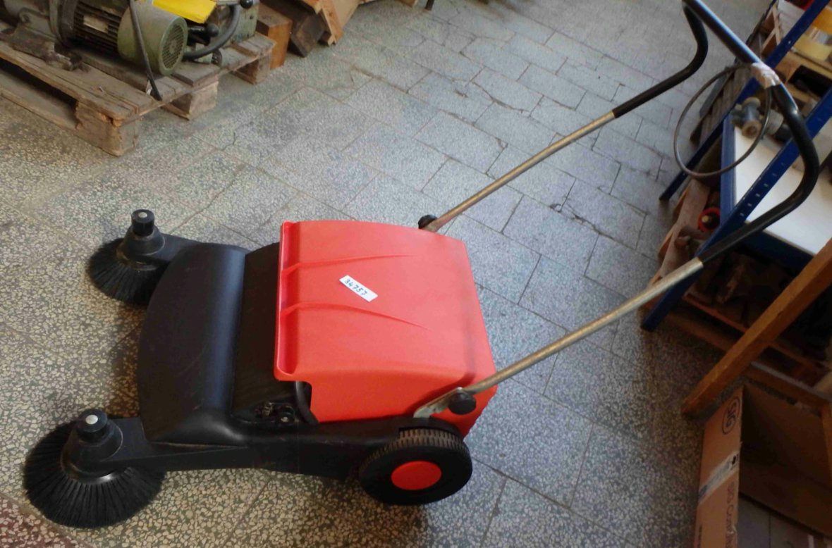 Ruční zametací stroj HKM800 WILMS