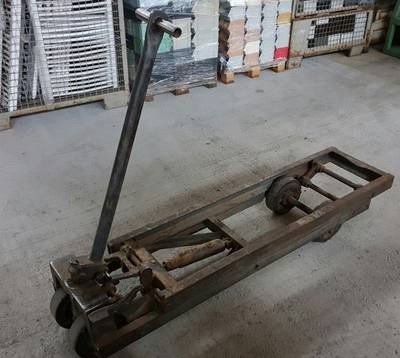 Paletový zdvižný vozík 1600 kg (13716.)