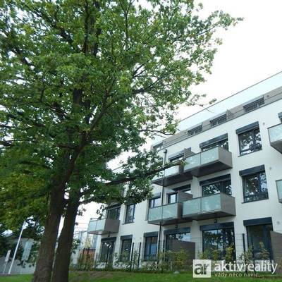 Prodej bytu 1+kk 29 + balkon, novostavba Kladno