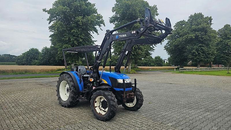 New Holland TD4020F – čelní nakladač