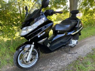 Piaggio X8 125, skútr