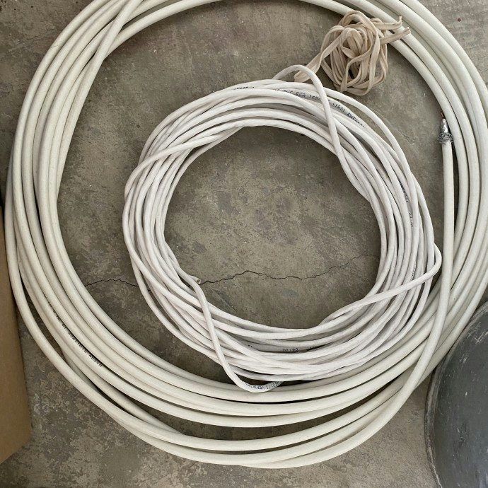 Draka coax AD 10 10 40,- Kč/m a Kabel