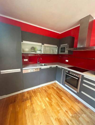Nabízíme k prodeji krásný byt 2+kk/56m s terasou 103m v ulici Ungarova Malešice,