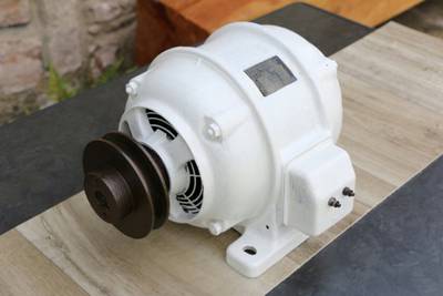 Elektromotor 1.1kW 380V 1400 otáček