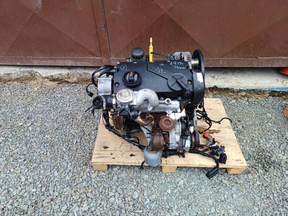 Motor 1,9 Tdi 74kw typ : AVB kompletní m