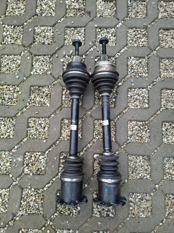 Poloosy nové na vozy Audi A4 A6 2,0 tdi