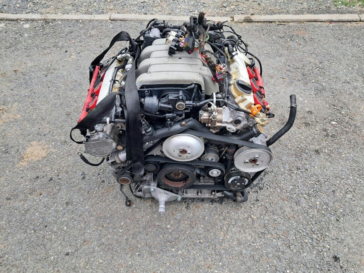 Motor 3,2 FSI AUK 188kw kompletní motor
