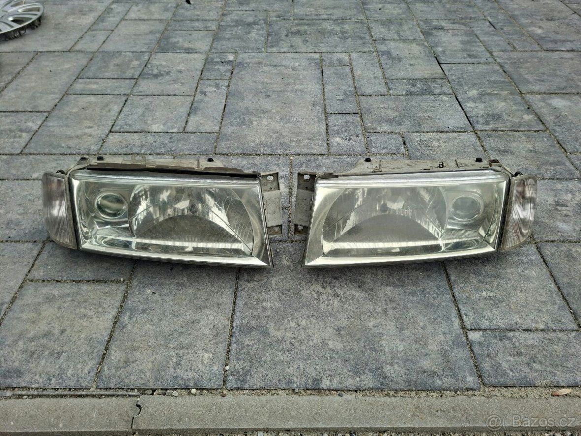 Přední světla Škoda Octavia I kompletní