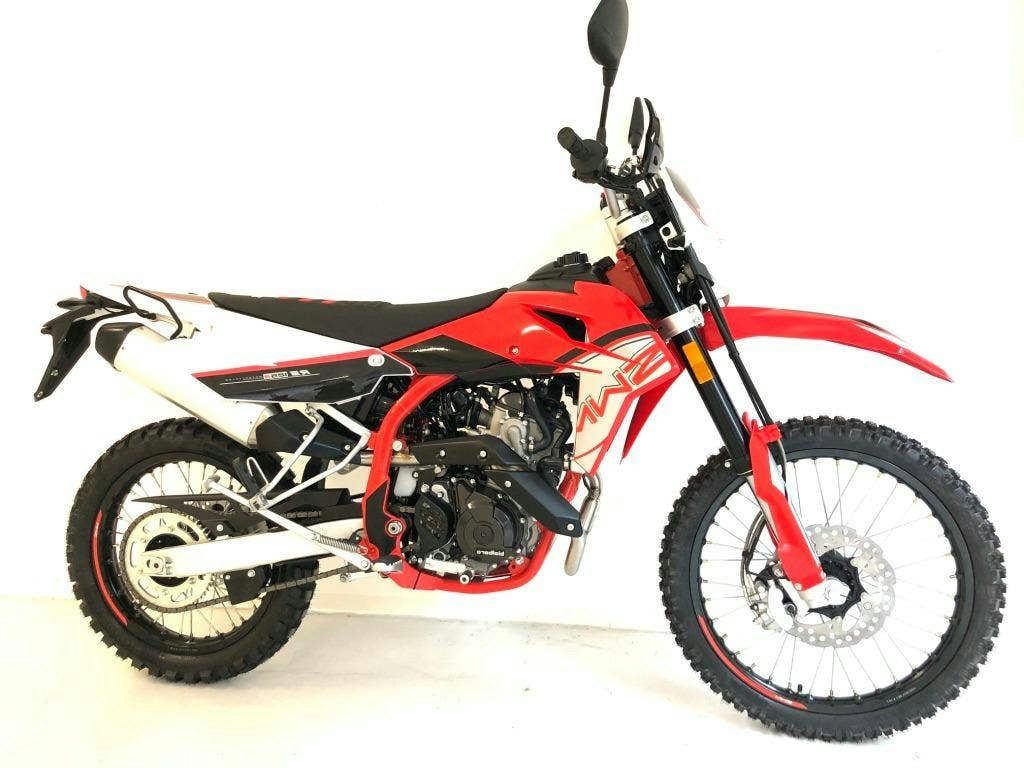 SWM RS 125 R, závodní enduro