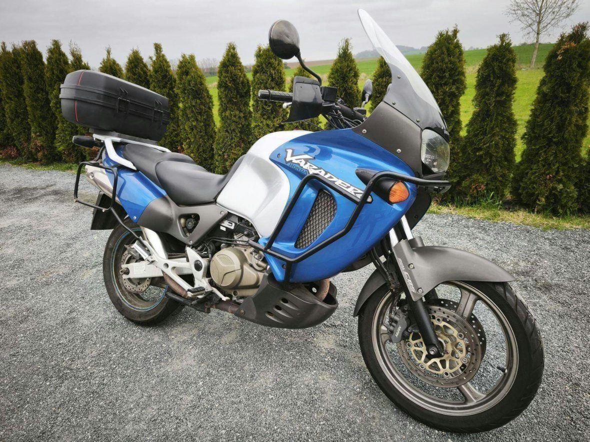 Honda XL 1000 V Varadero, silniční enduro