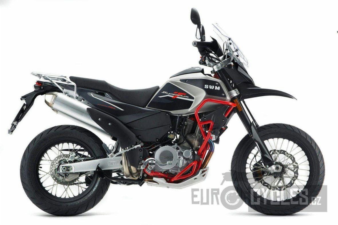 SWM Superdual T 600, silniční enduro