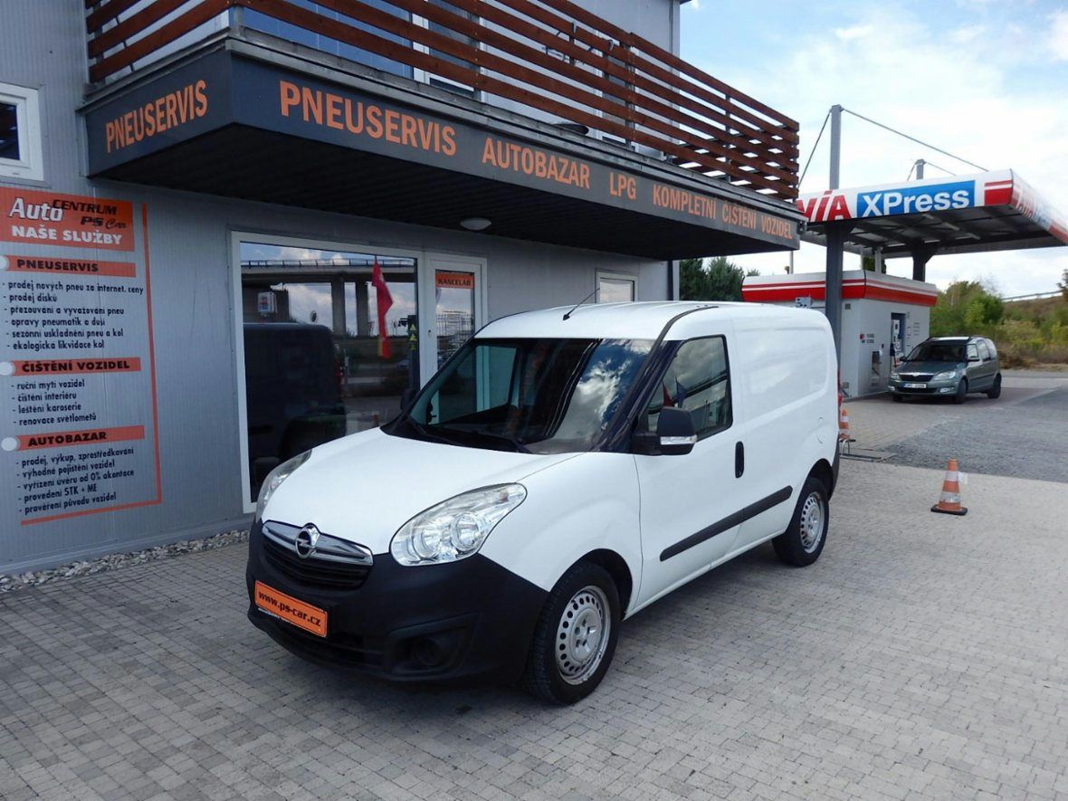 Opel Combo, 1.4i 70 kW KLIMATIZACE