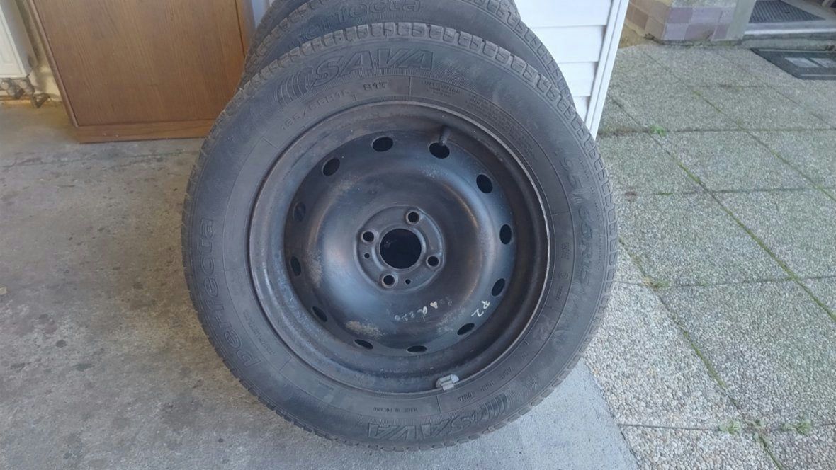 Pneumatiky 195/65R15+disky,Dacia/Renault