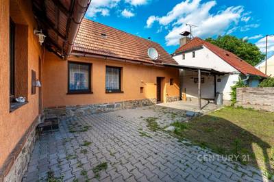 Bydlení i rekreace u Orlické přehrady