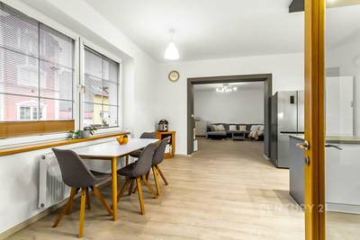Vícegenerační dům po rekonstrukci | 5 bytových jednotek | centrum Kladna